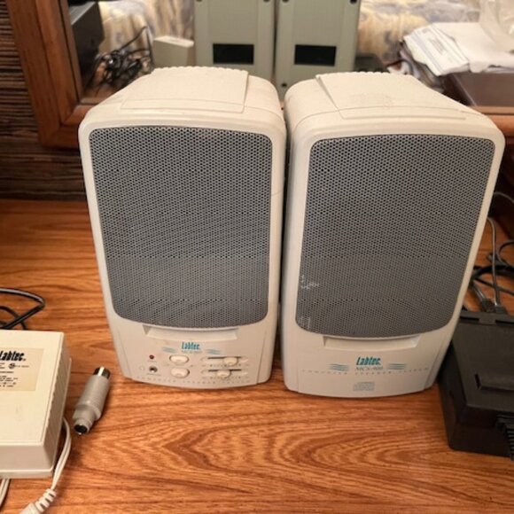 LOGITECH SPEAKERS WITH POWER SUPPLY - Picture 1 of 2